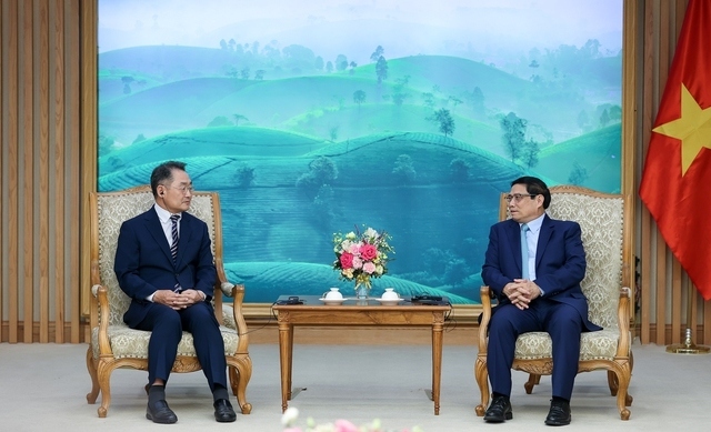 PM encourages Amkor Technology’s semiconductor manufacturing plan in Vietnam